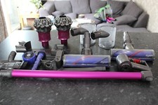 (06) Genuine Dyson V6 Absolute