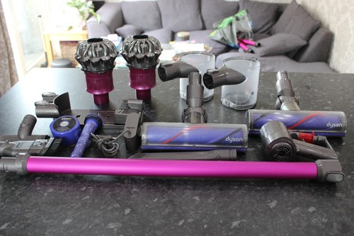 Genuine dyson absolute - dyson, v6